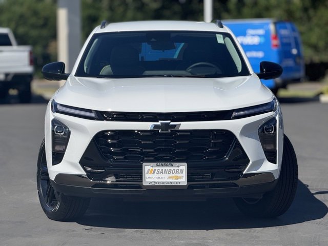 2025 Chevrolet Trax ACTIV photo 2