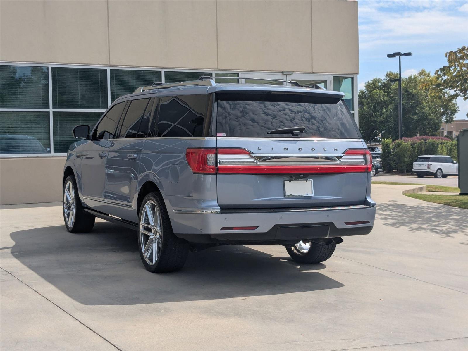 2020 Lincoln Navigator Black Label photo 7