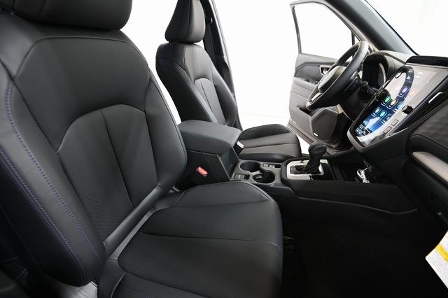 2025 Subaru Forester Limited photo 21