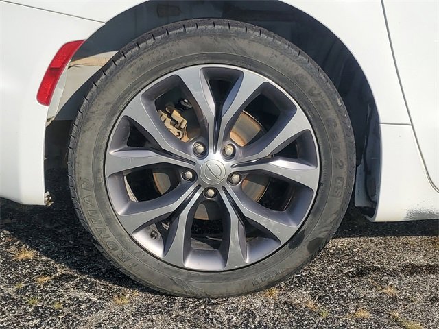 2019 Chrysler Pacifica Limited photo 6