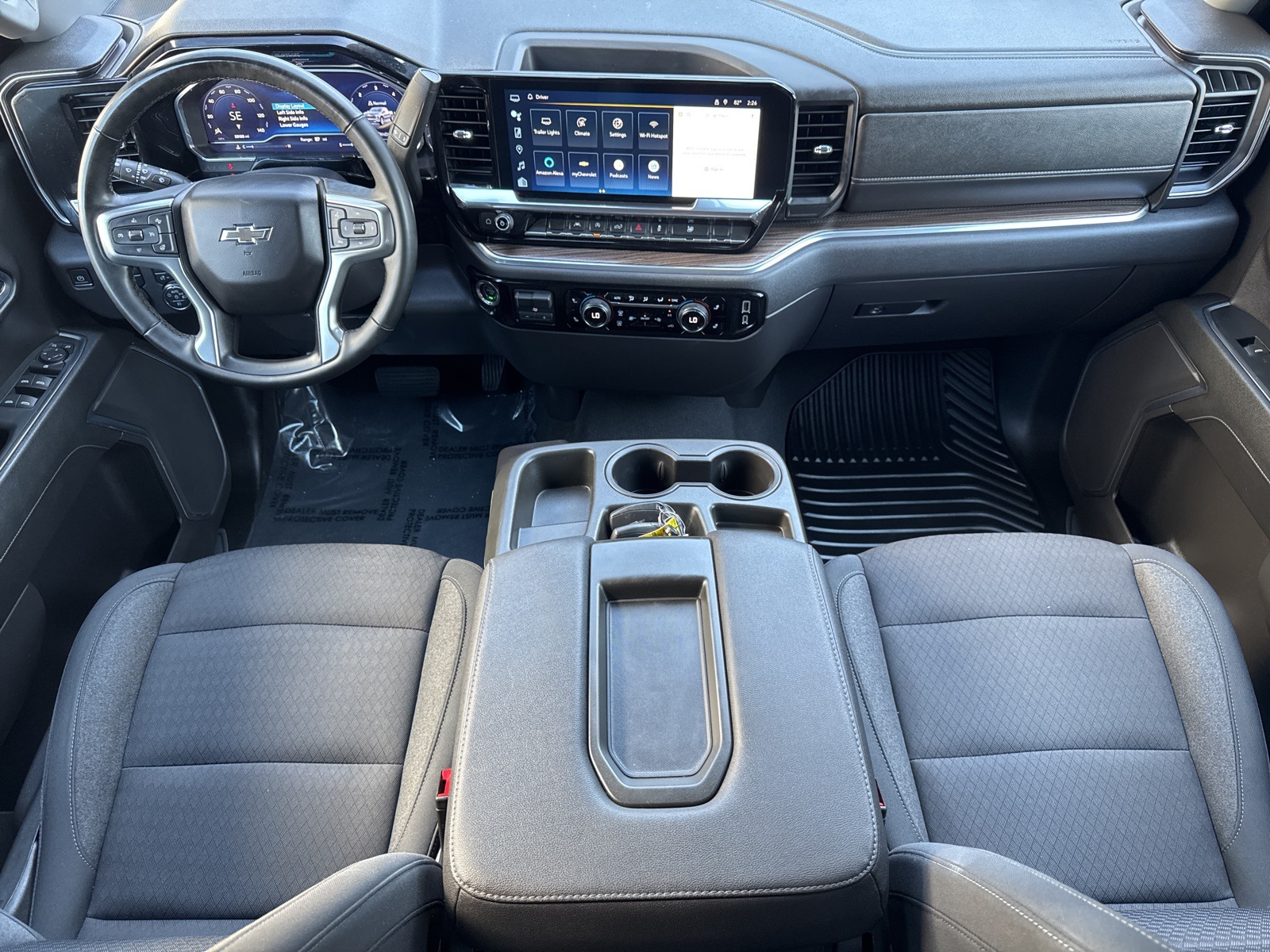 2023 Chevrolet Silverado 1500 RST photo 3