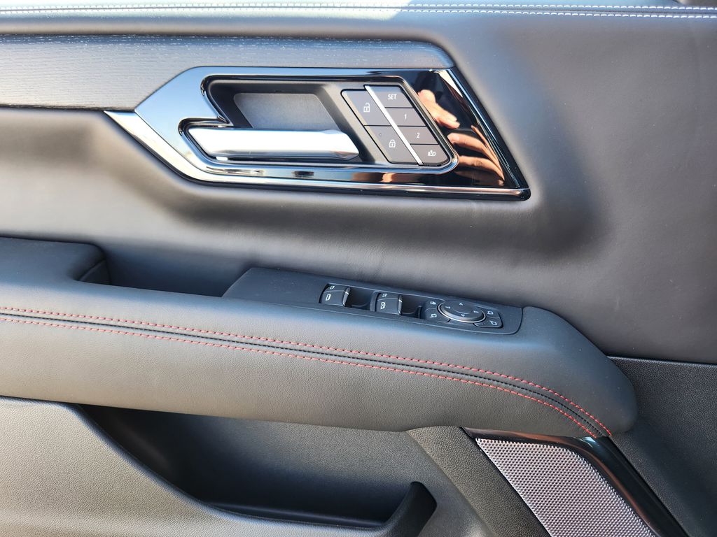 2026 Gmc Yukon XL AT4 Ultimate photo 11