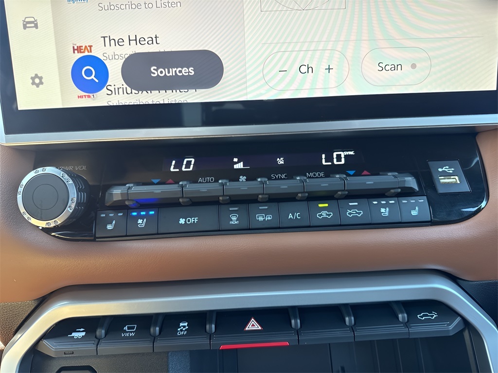 2025 Toyota Tundra 1794 Edition photo 18
