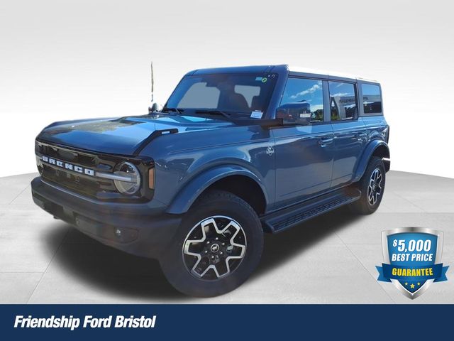 2025 Ford Bronco 4-Door Outer Banks's photo
