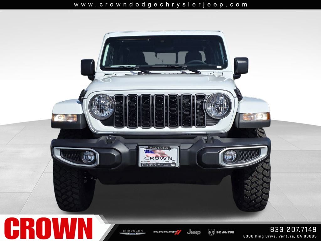 2025 Jeep Gladiator Sport photo 2