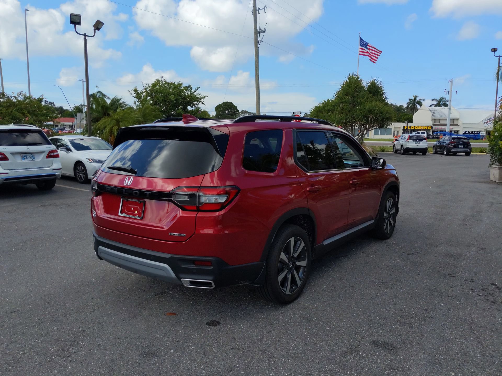 2025 Honda Pilot Touring photo 4
