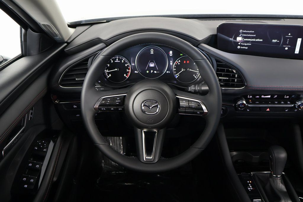 2025 Mazda Mazda3 Preferred photo 3