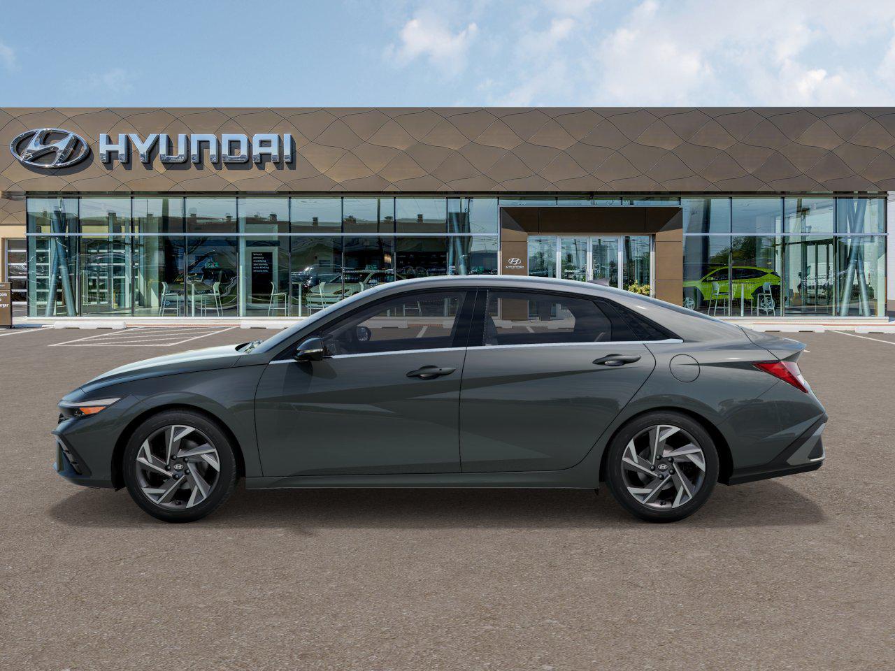 2025 Hyundai Elantra Limited photo 2