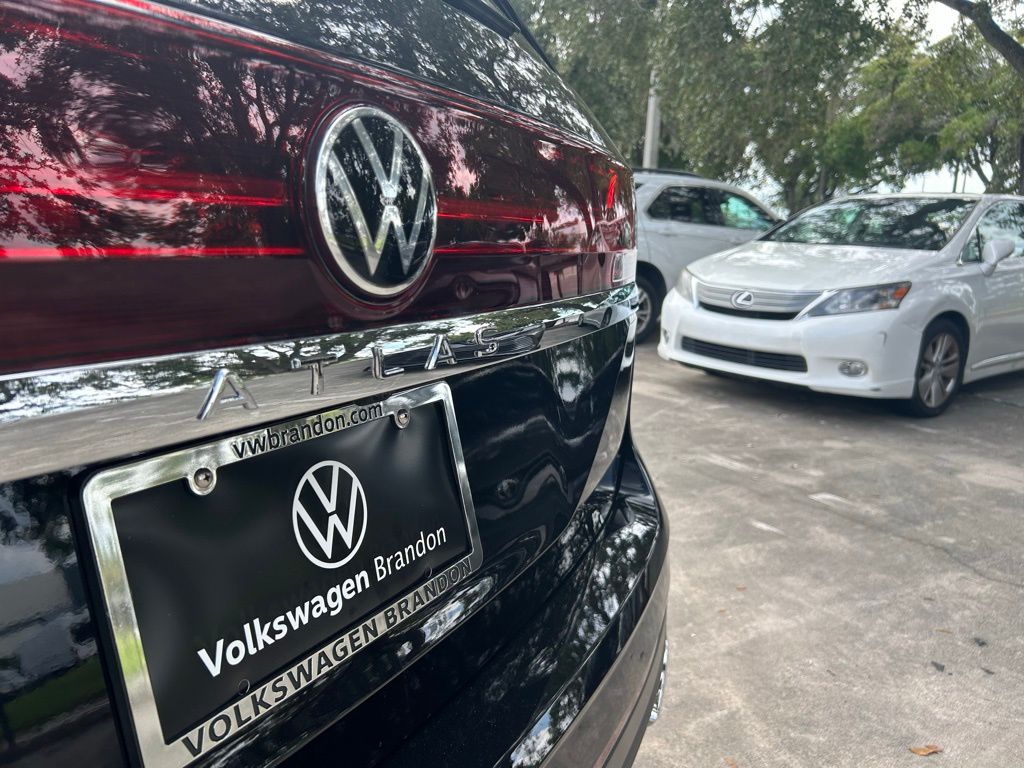 2026 Volkswagen Atlas SE Technology photo 20