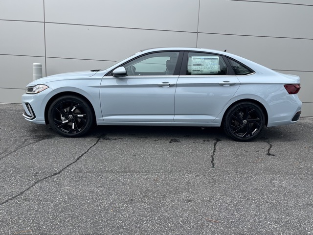 2026 Volkswagen Jetta SE photo 12
