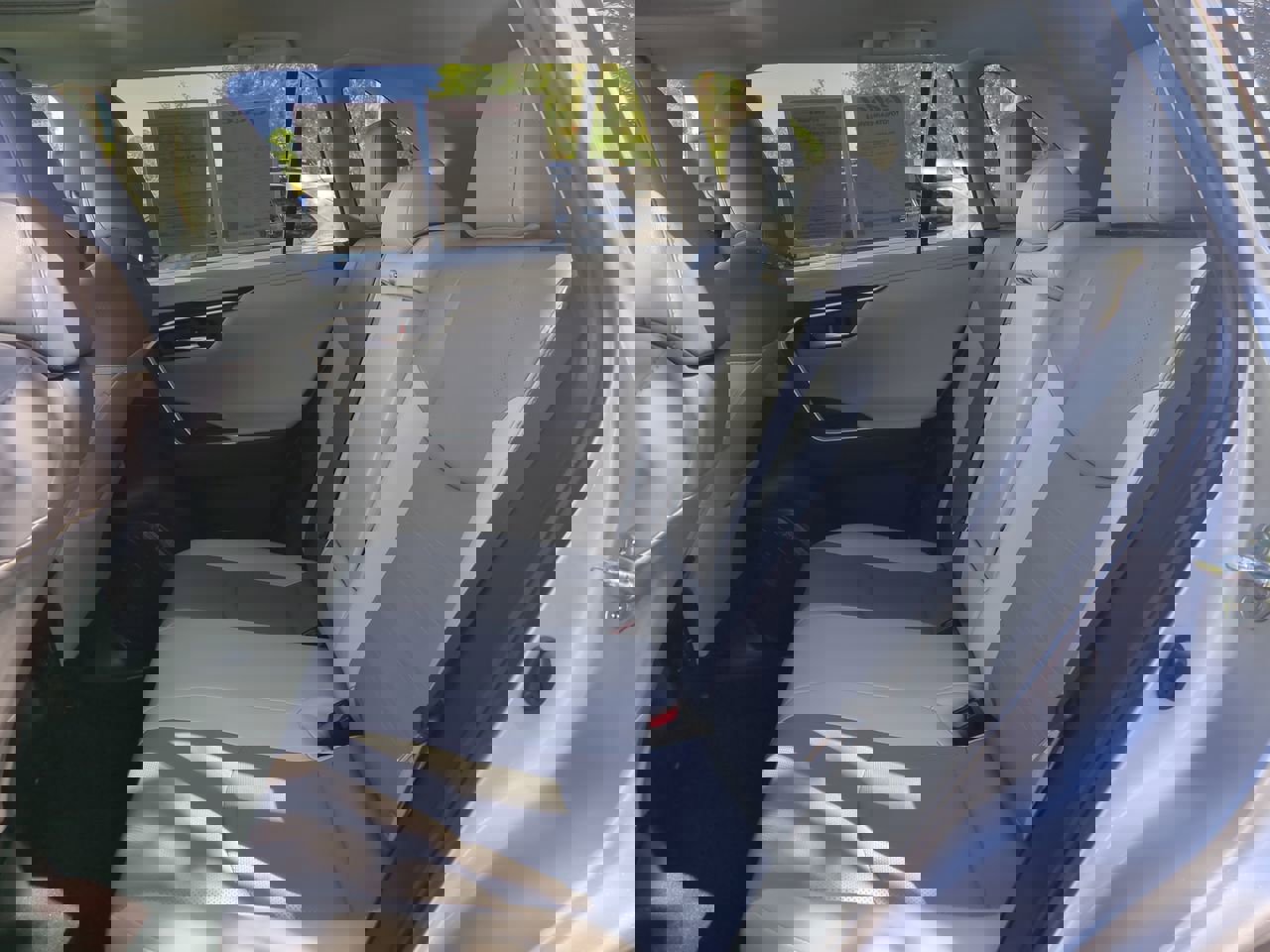 2023 Toyota RAV4 Limited photo 12