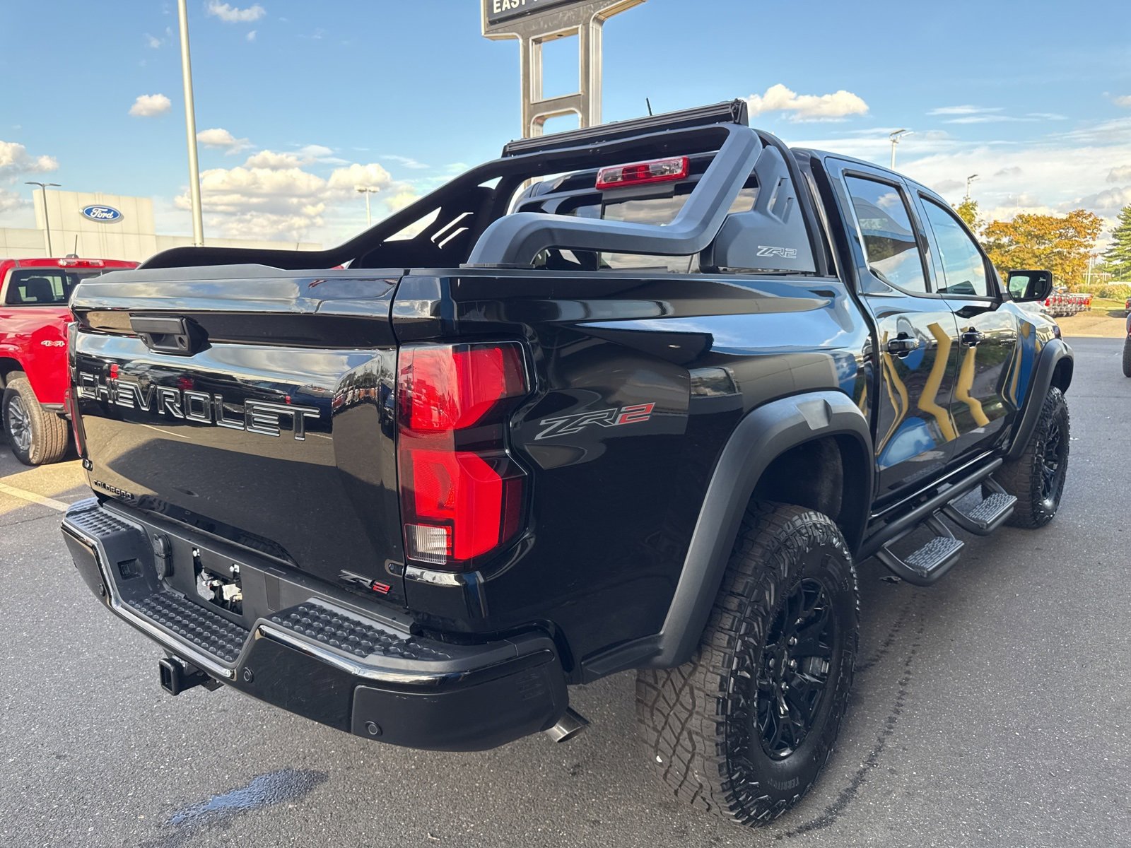 2025 Chevrolet Colorado ZR2 photo 4