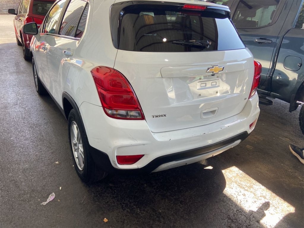 2017 Chevrolet Trax LT photo 4