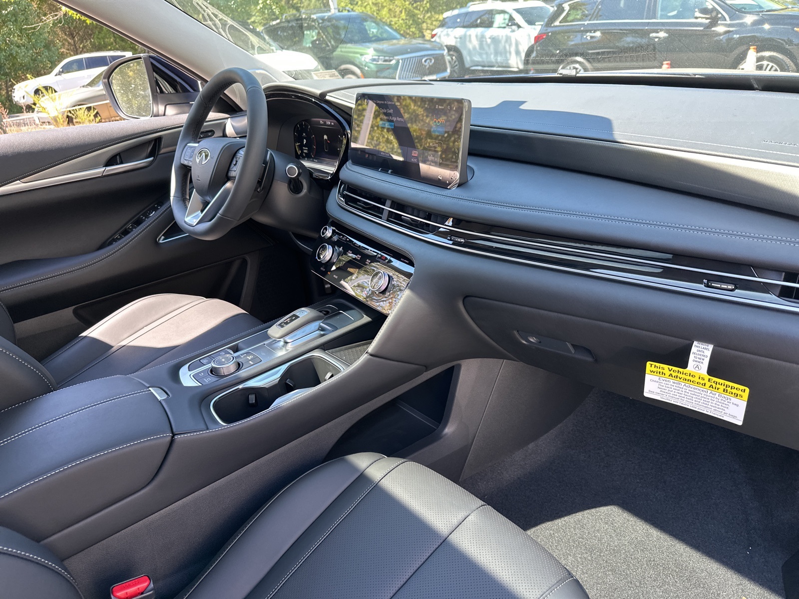 2026 Infiniti QX60 Luxe AWD photo 10