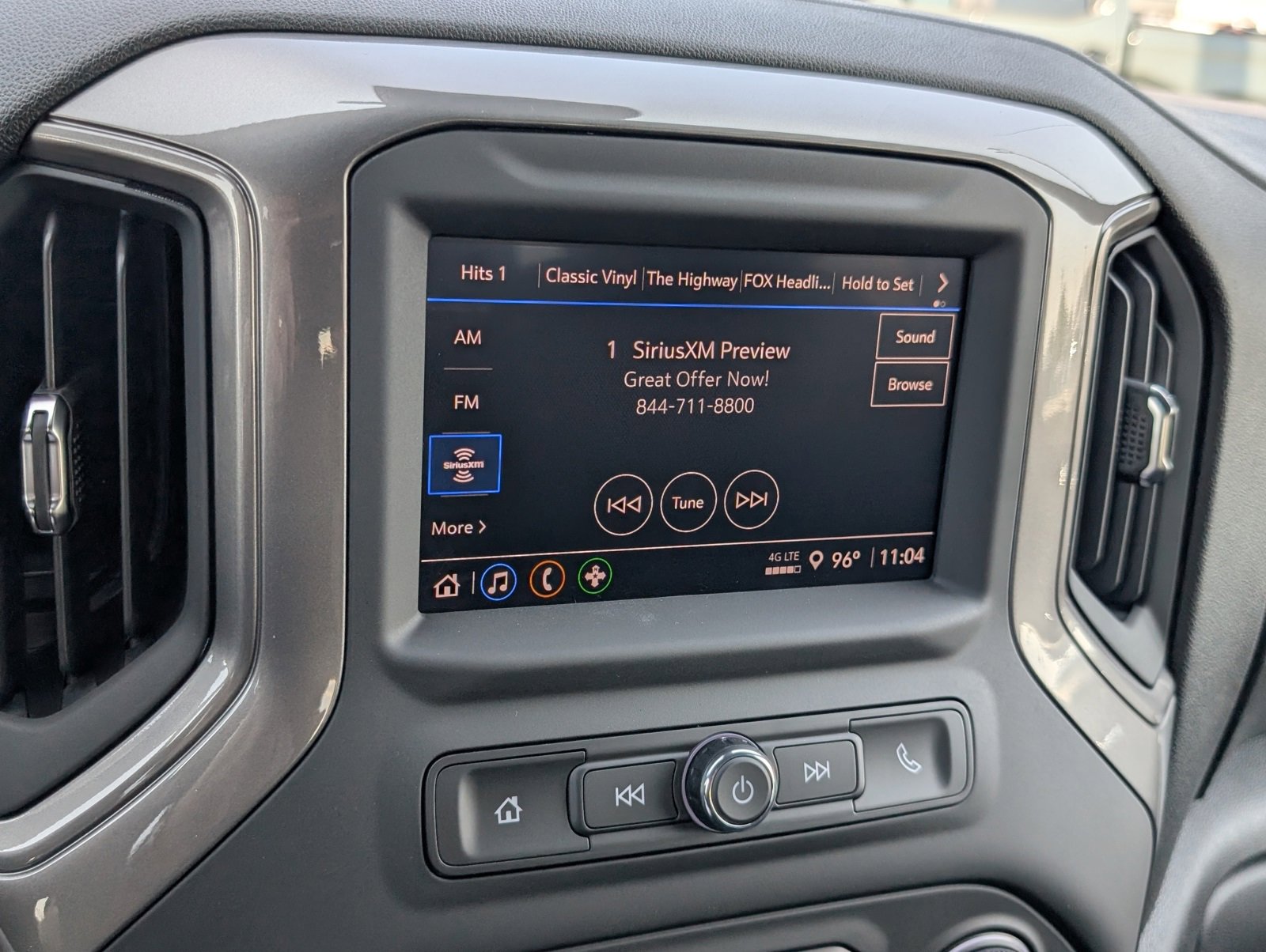 2025 Chevrolet Silverado 1500 Custom photo 11