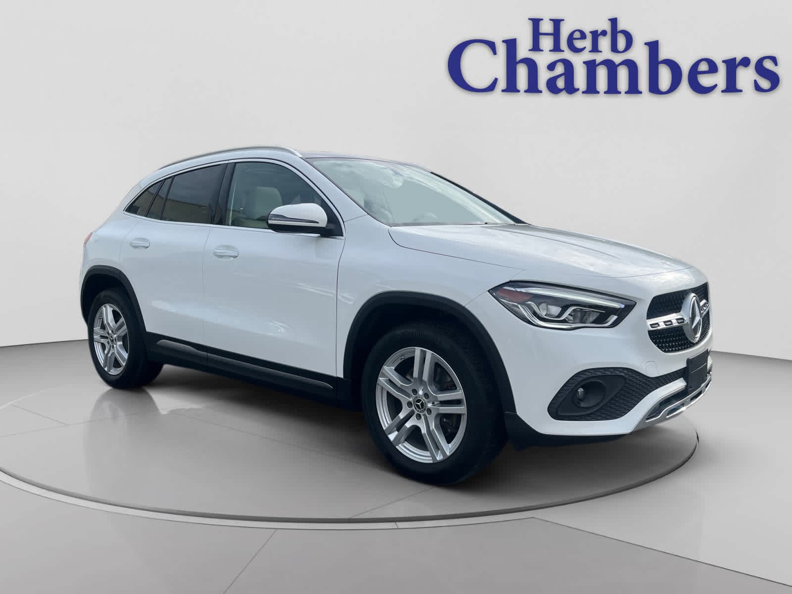 2022 Mercedes-Benz GLA GLA250's photo