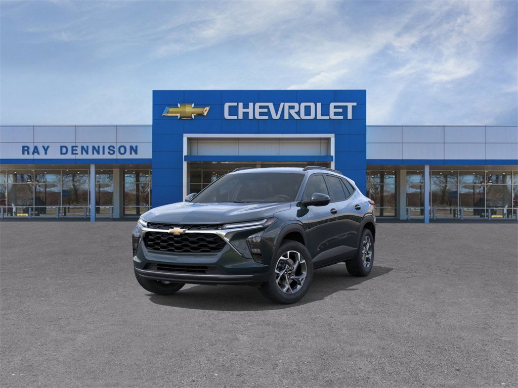 2026 Chevrolet Trax LT photo 3