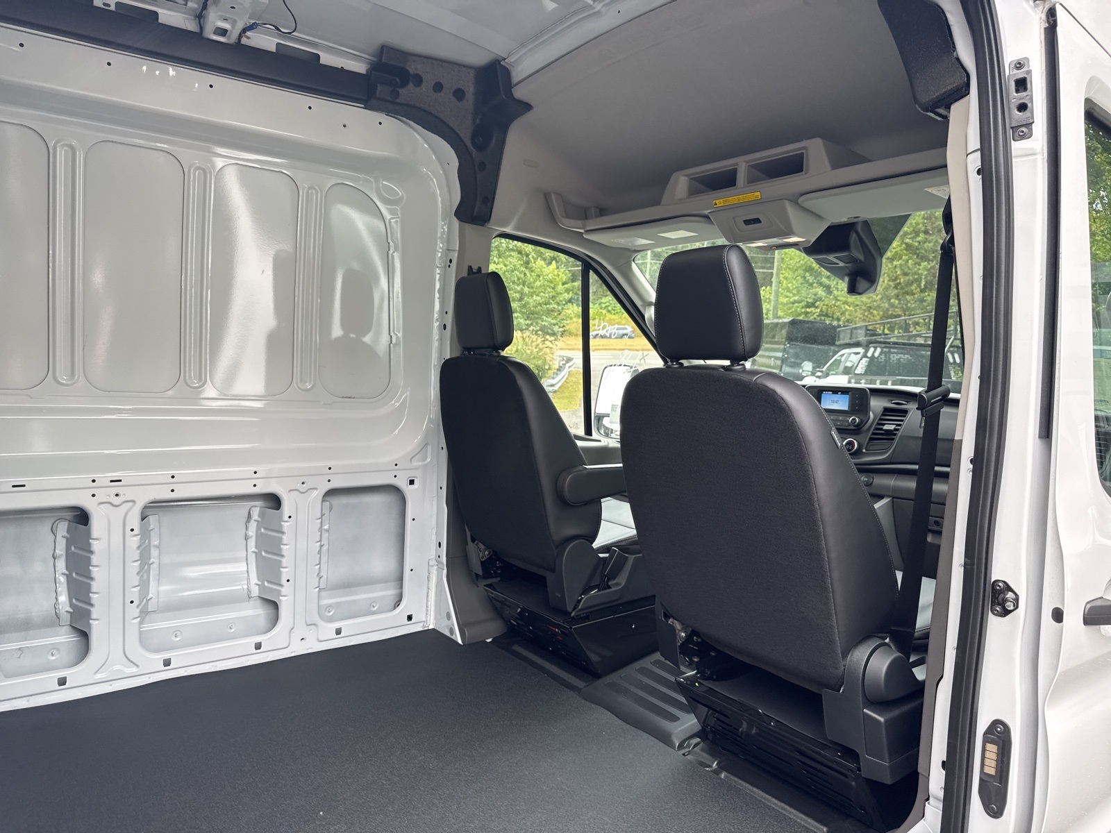 2025 Ford Transit photo 22