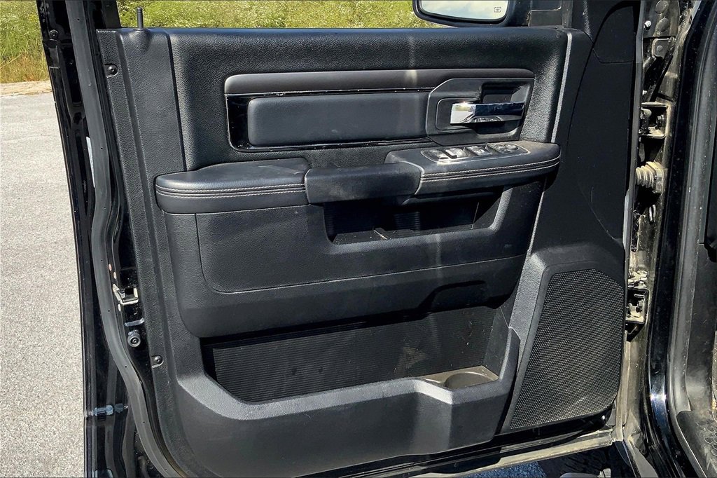 2015 Ram 1500 Sport photo 21