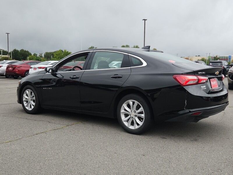 2022 Chevrolet Malibu 1LT photo 3