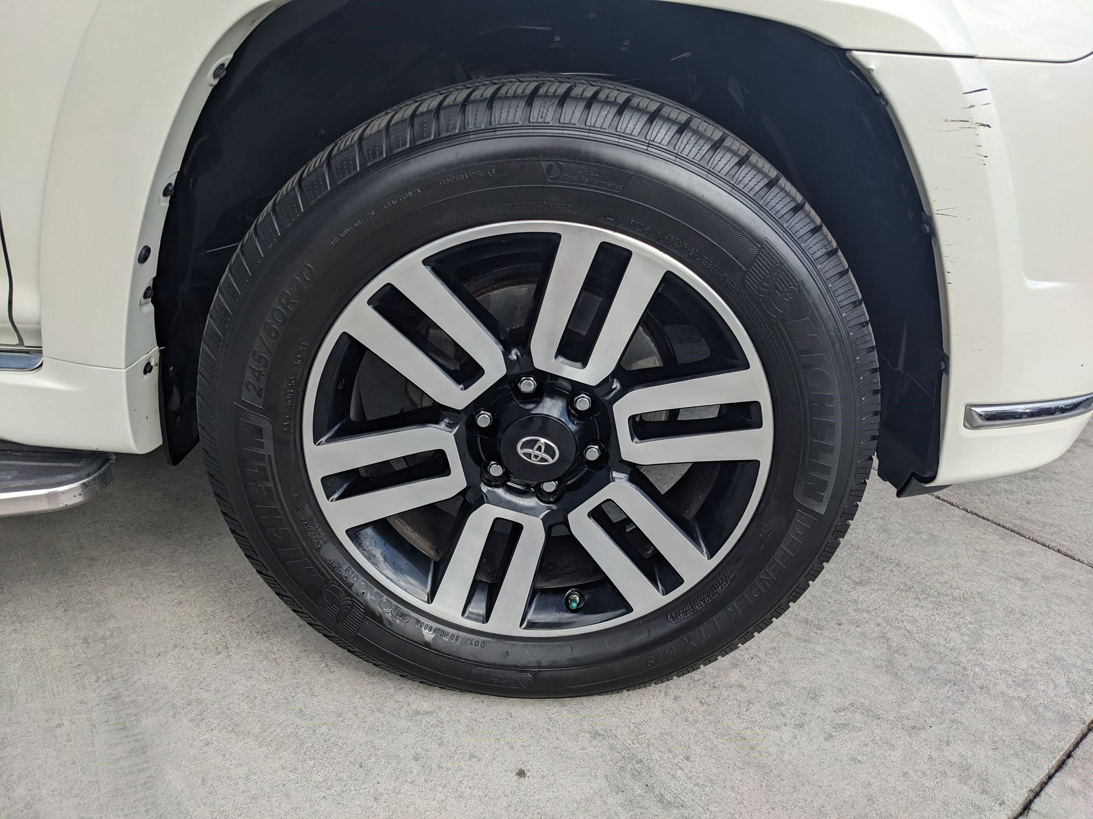 2018 Toyota 4Runner Sport photo 28