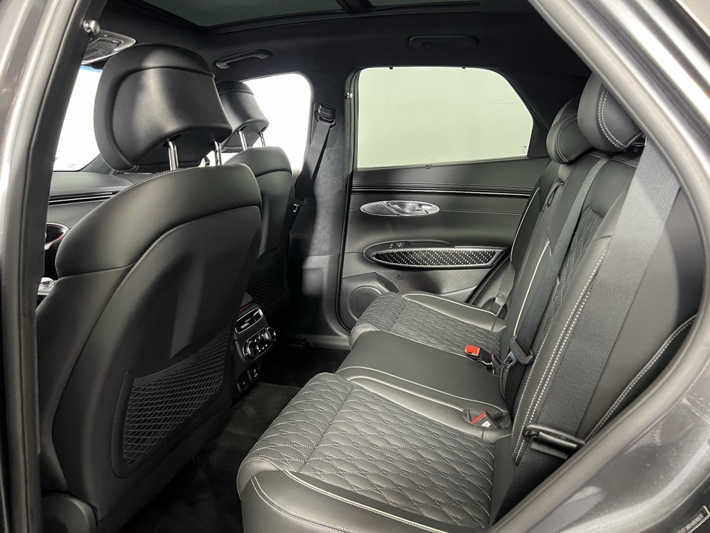2024 Genesis GV70 3.5T Sport Advanced photo 23