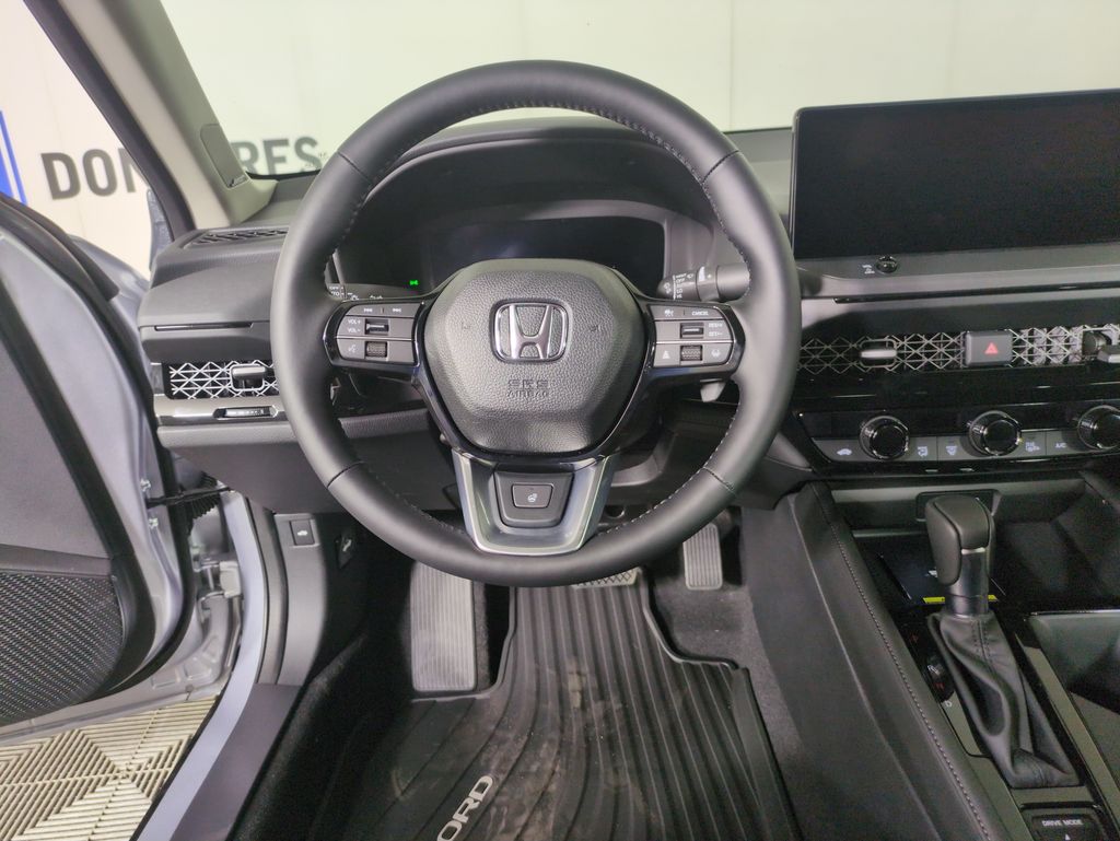 2025 Honda Accord Hybrid Touring photo 12