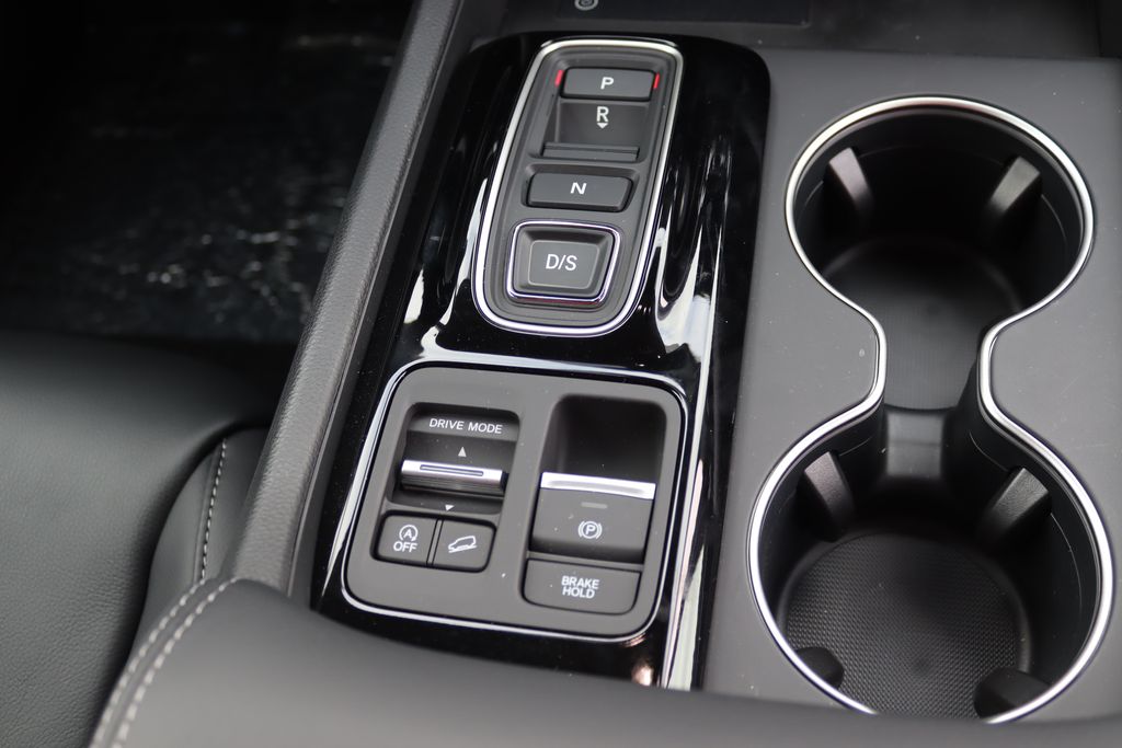 2025 Honda Pilot Touring photo 22