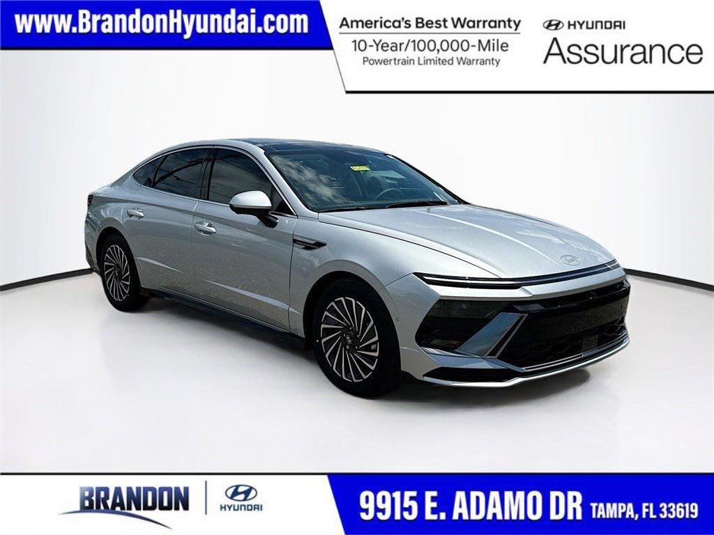 2025 Hyundai Sonata Hybrid Limited's photo