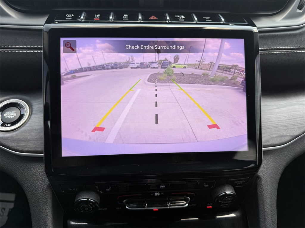 2022 Jeep Grand Cherokee Limited photo 26