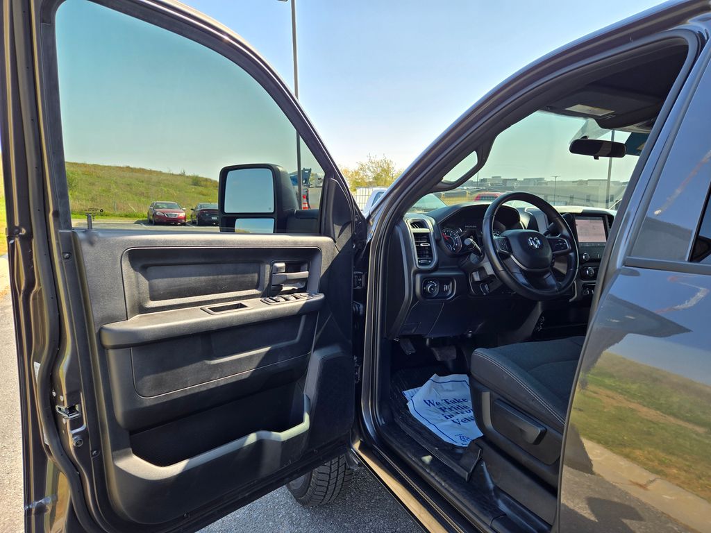 2024 Ram 3500 Tradesman photo 9