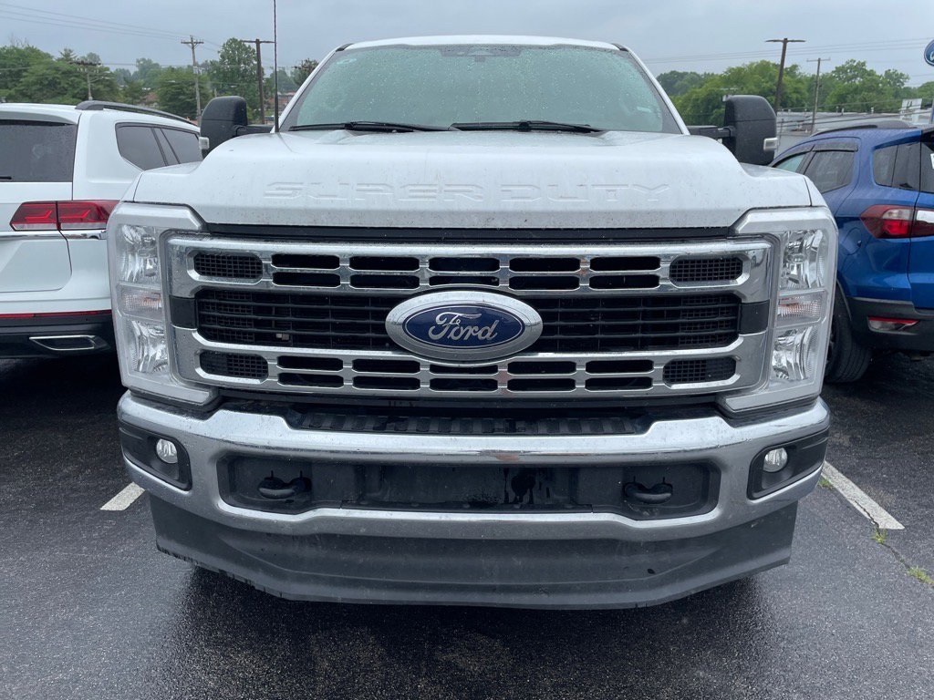 2024 Ford F-250 XLT photo 2