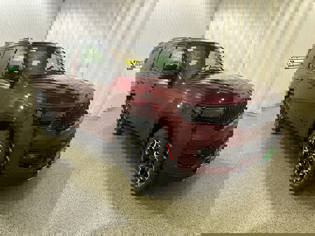 2025 Jeep Wagoneer Series II's photo