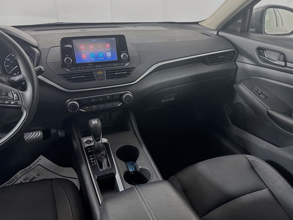2023 Nissan Altima 2.5 S photo 25