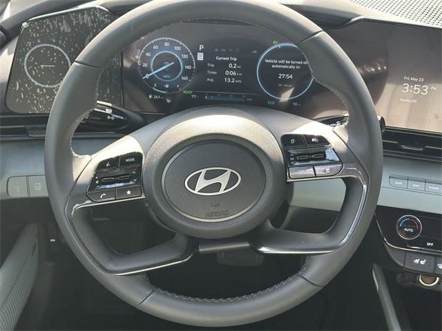 2025 Hyundai Elantra Hybrid Limited photo 21