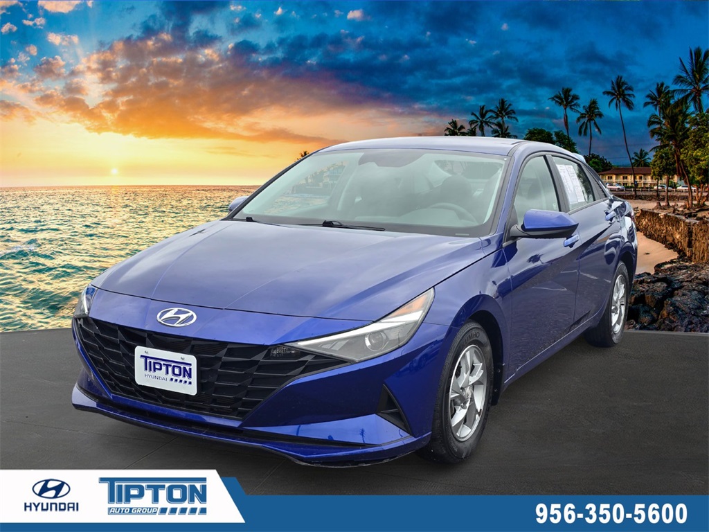 2022 Hyundai Elantra SE's photo