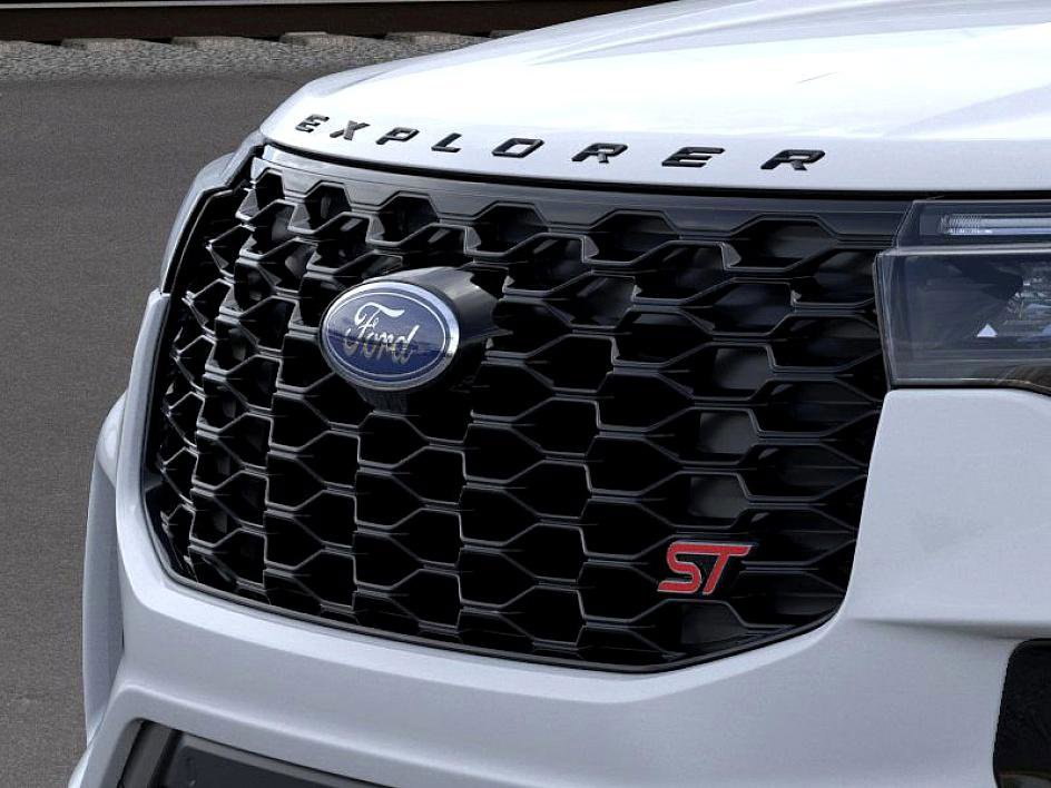 2026 Ford Explorer ST's photo