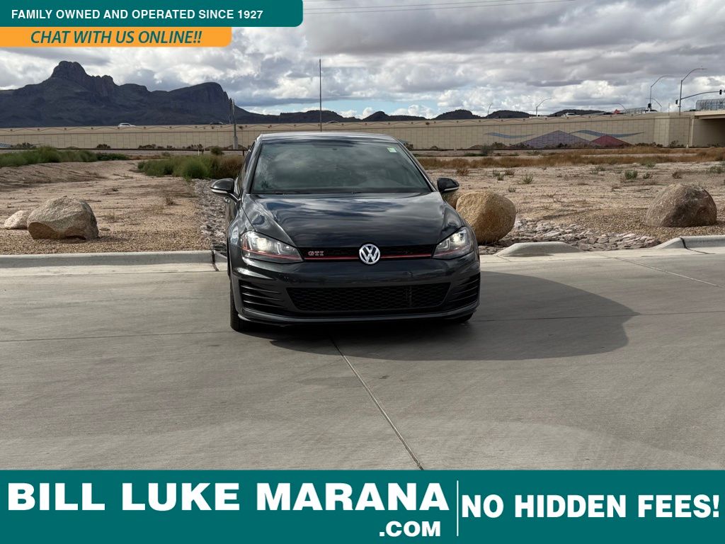 2017 Volkswagen Golf GTI SE's photo