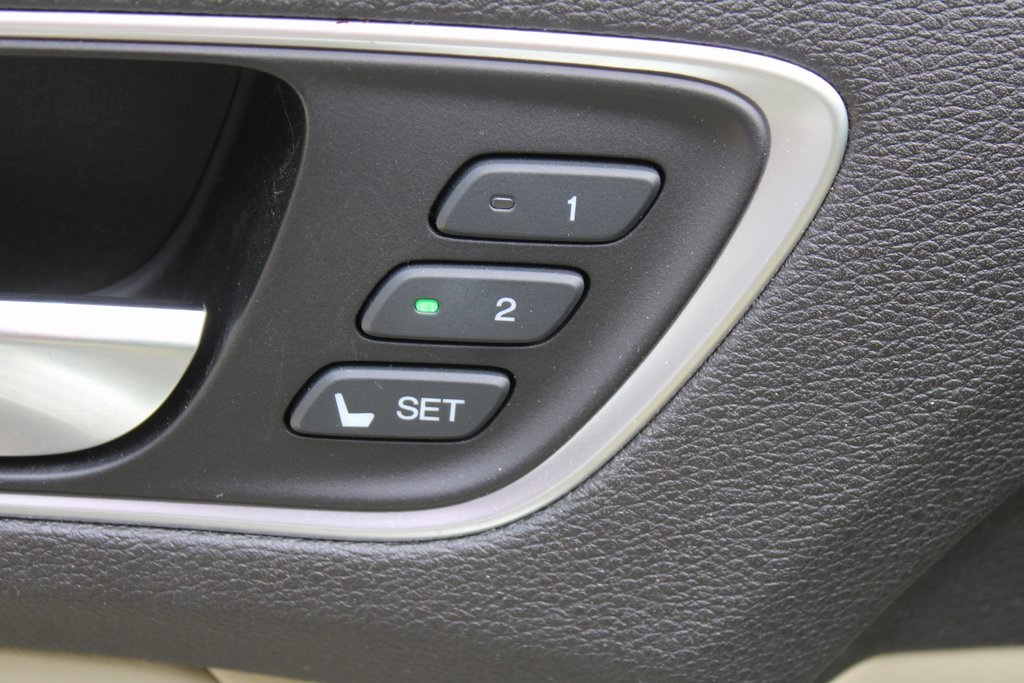2018 Acura TLX 3.5L Technology photo 16