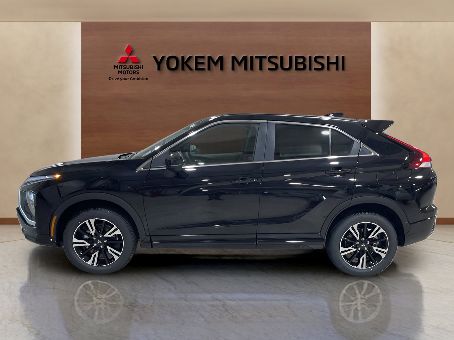 2025 Mitsubishi Eclipse Cross SEL photo 2