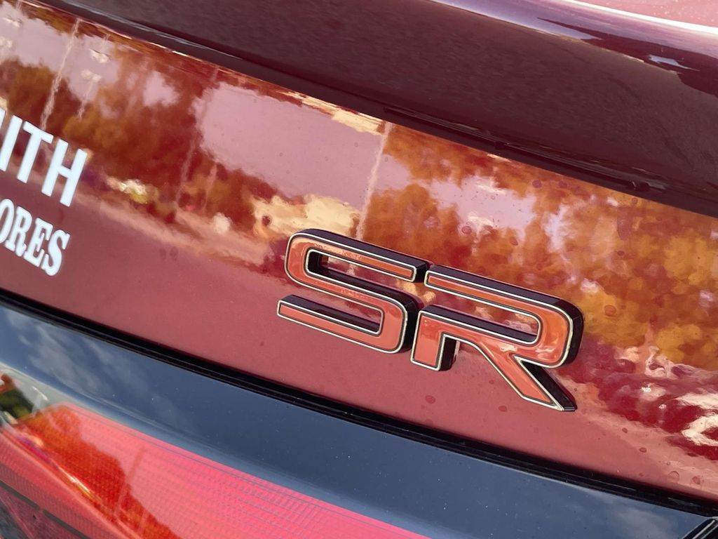 2025 Nissan Versa SR photo 8