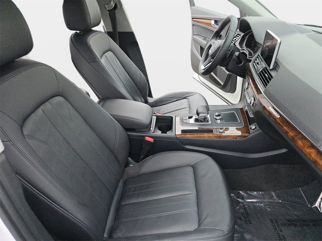 2018 Audi Q5 2.0T Premium Plus photo 6