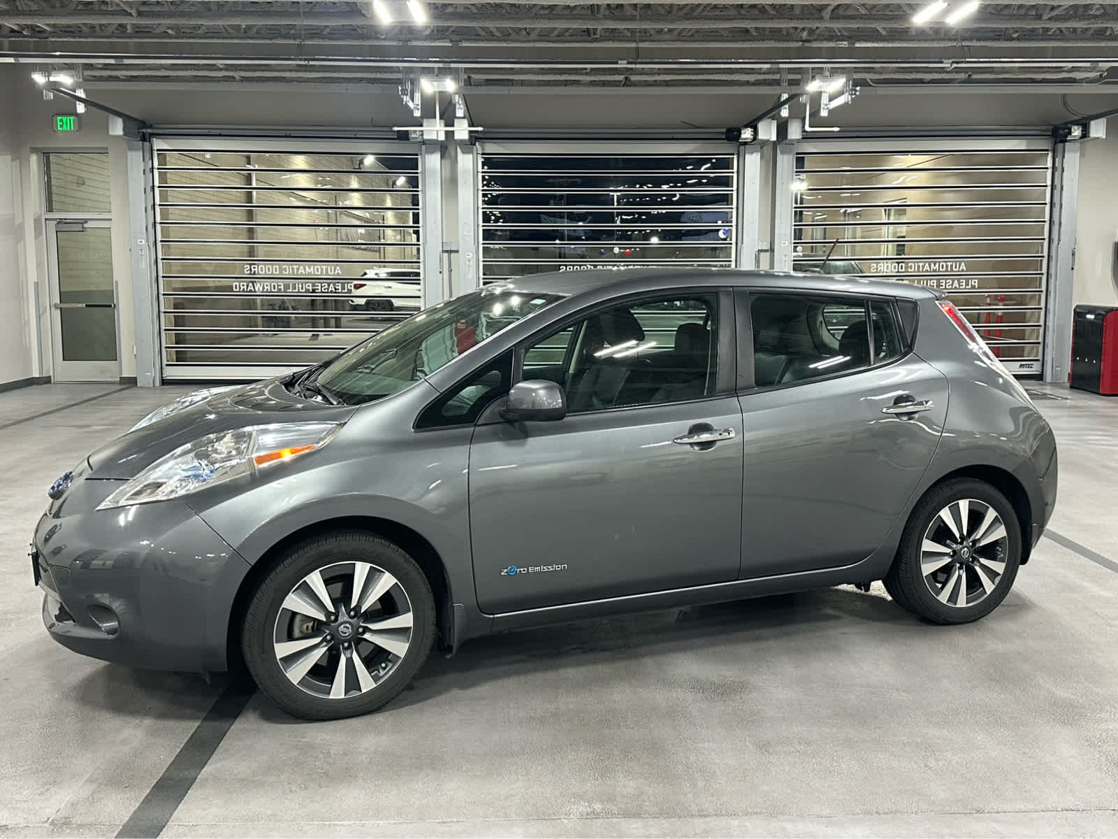 2017 Nissan LEAF SL