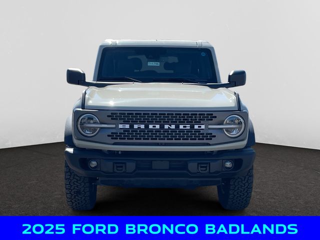 2025 Ford Bronco Badlands photo 8