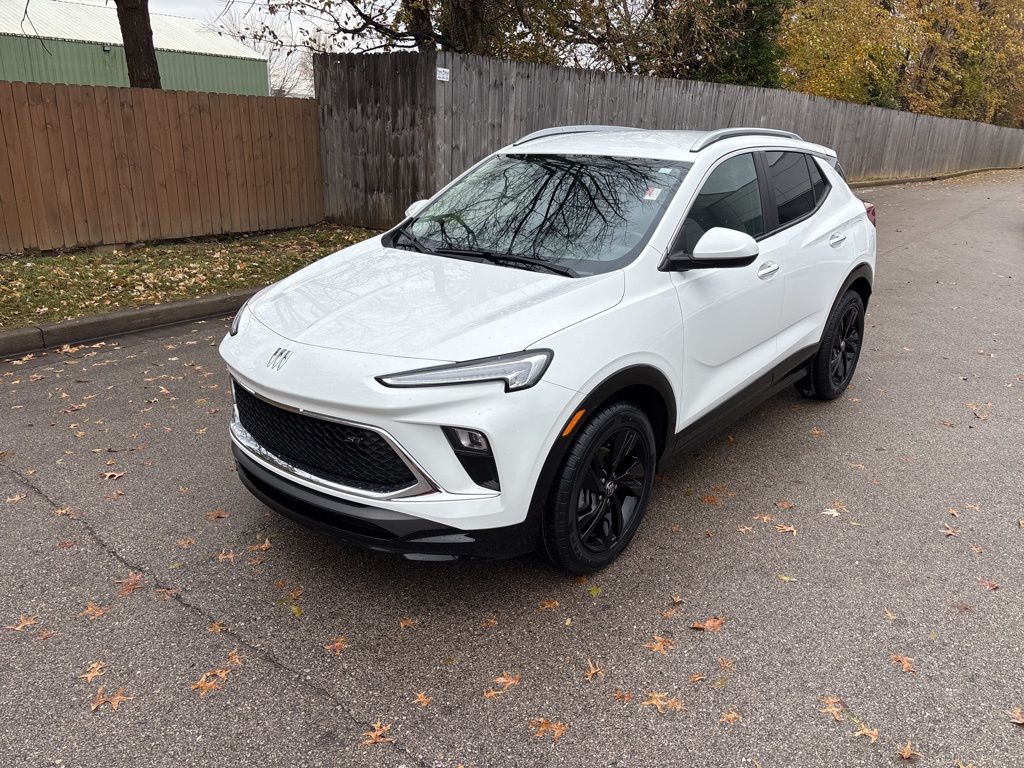2024 Buick Encore GX Sport Touring's photo