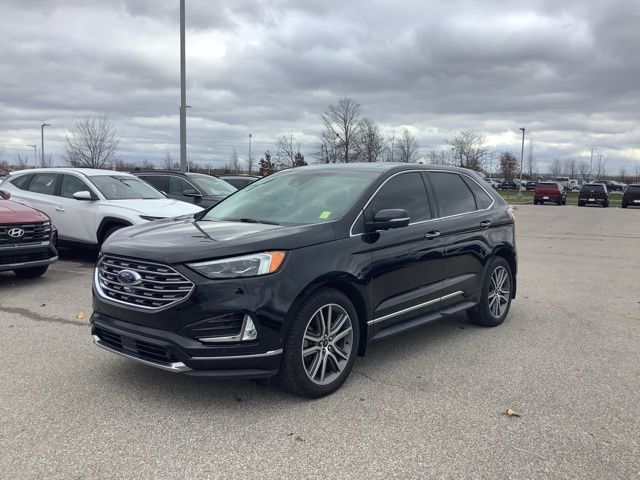 2019 Ford Edge Titanium's photo