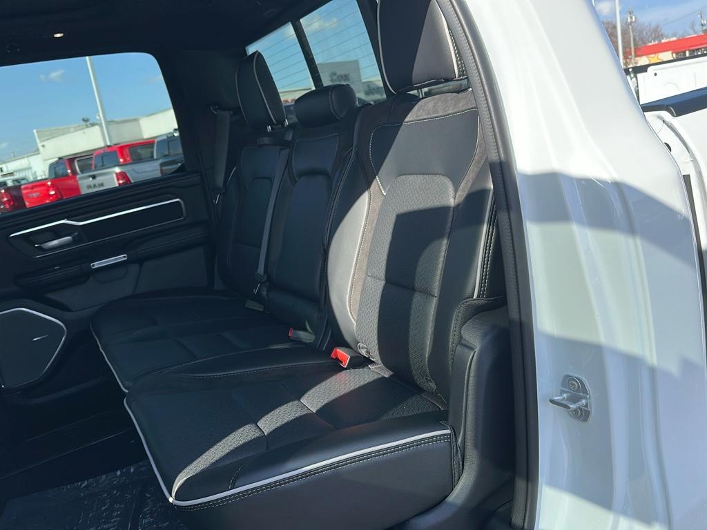 2025 Ram 1500 Laramie photo 19