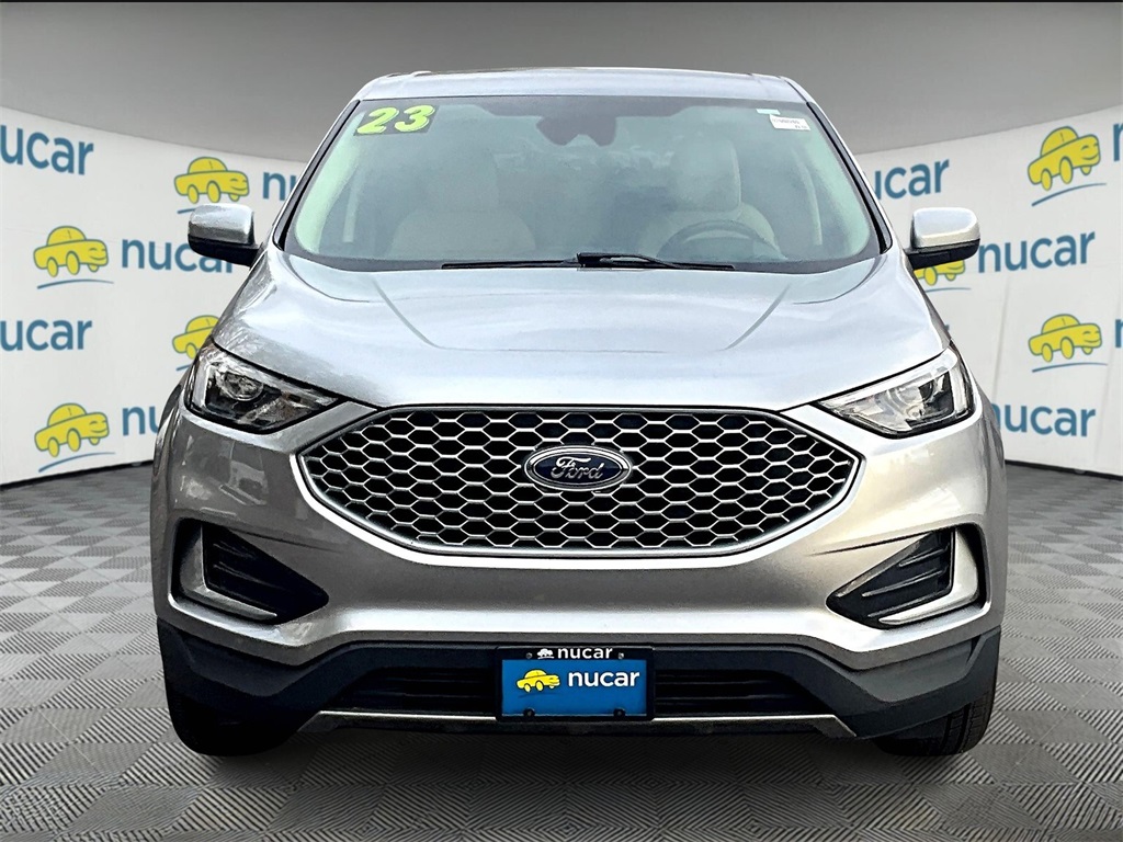 2023 Ford Edge SEL photo 2