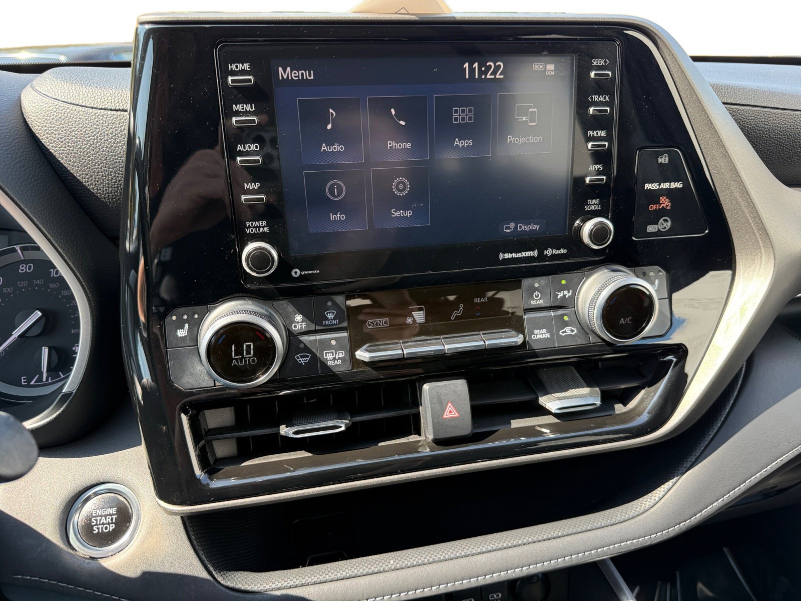 2020 Toyota Highlander XLE photo 11
