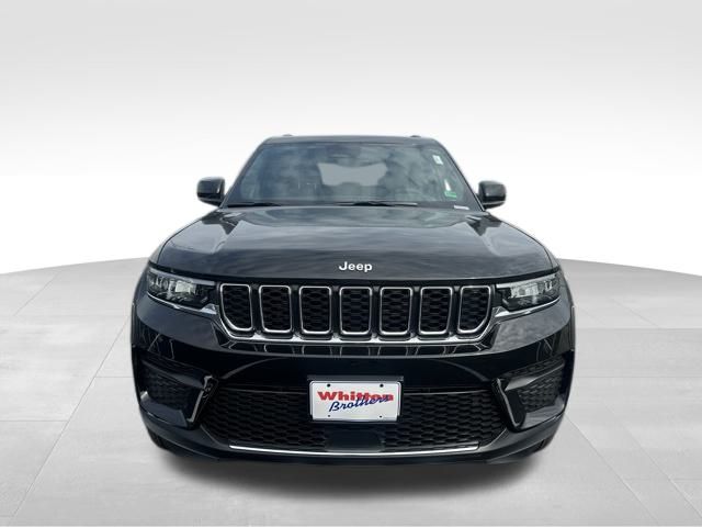 2025 Jeep Grand Cherokee Laredo X photo 9
